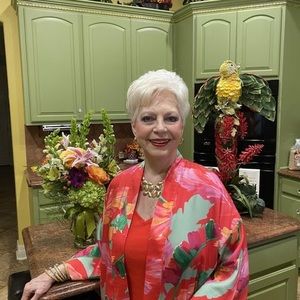 Meet your Posher, Linda lou